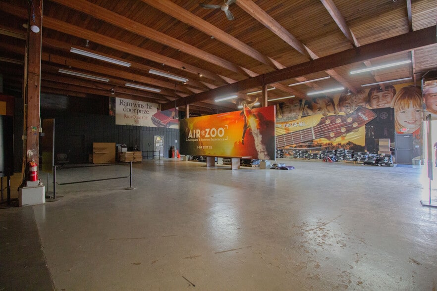 More Photos Of 407 E Ransom St, Kalamazoo Manufacturing For Sale