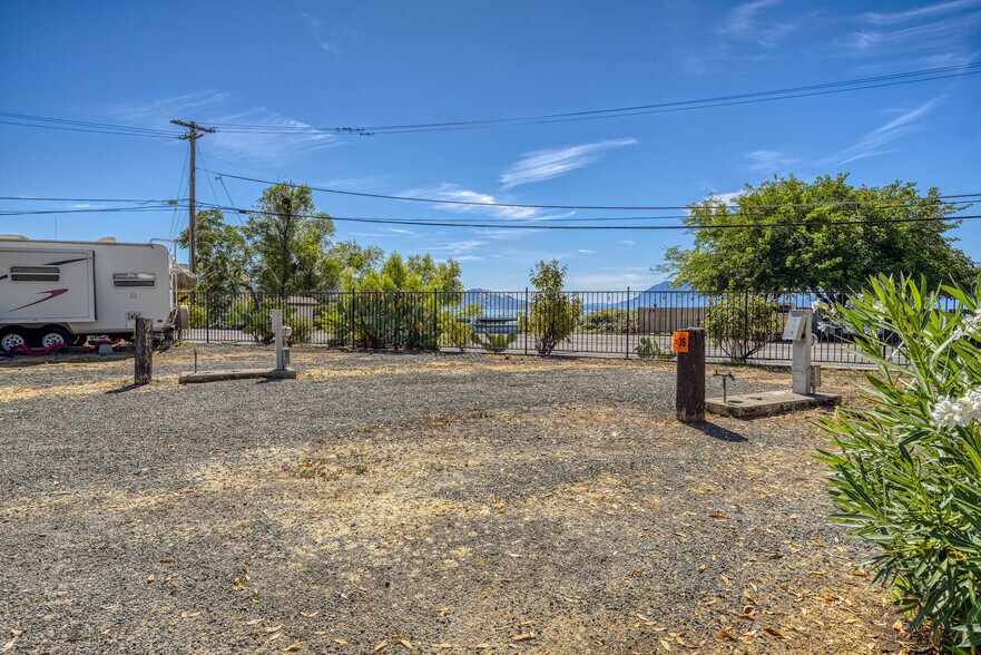 More Photos Of 2985 Lakeshore Blvd, Upper Lake Manufactured Housing Mobile Home Park For Sale