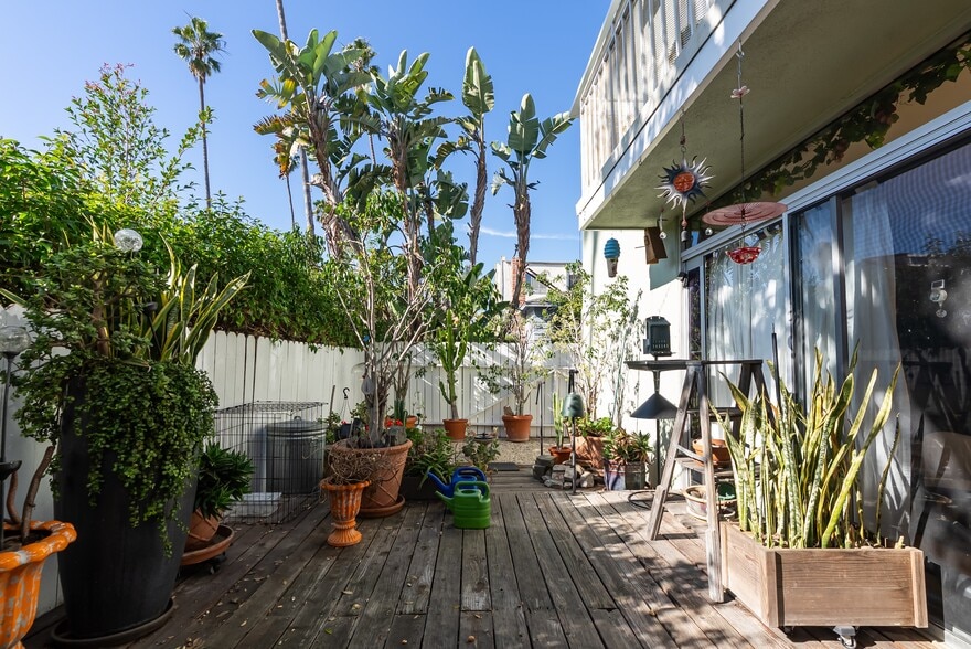 More Photos Of 827 18th St, Santa Monica Apartments For Sale