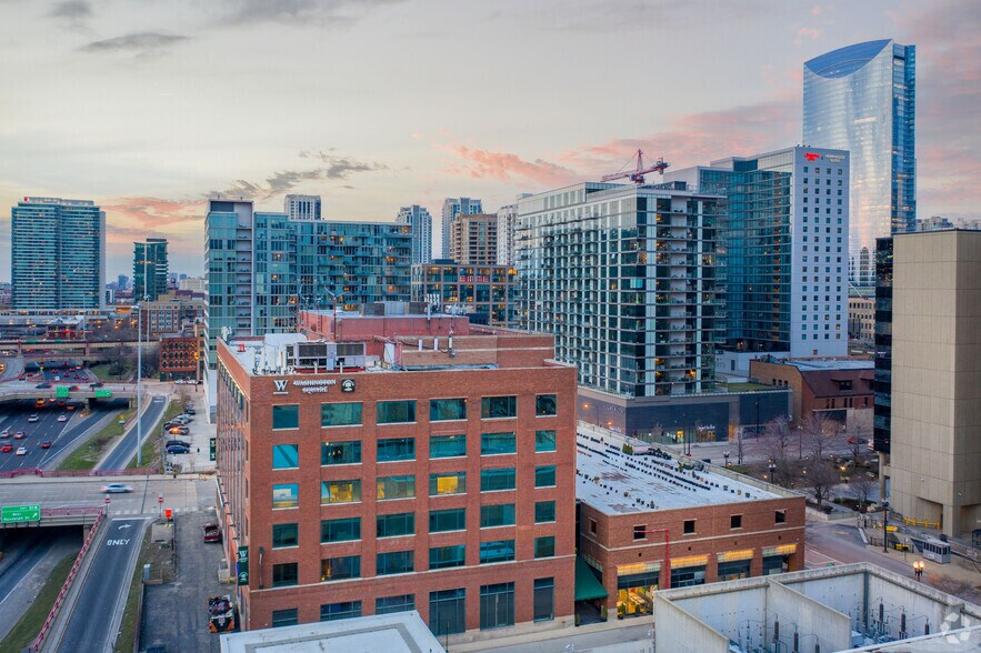 More Photos Of 651-659 W Washington Blvd, Chicago Office For Lease