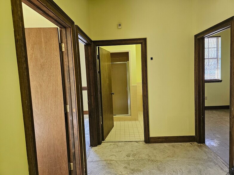 More Photos Of 1103 N Laura St, Jacksonville Medical For Lease