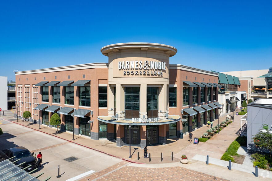 Primary Photo Of 1201 Lake Woodlands Dr, The Woodlands Storefront Retail Office For Lease