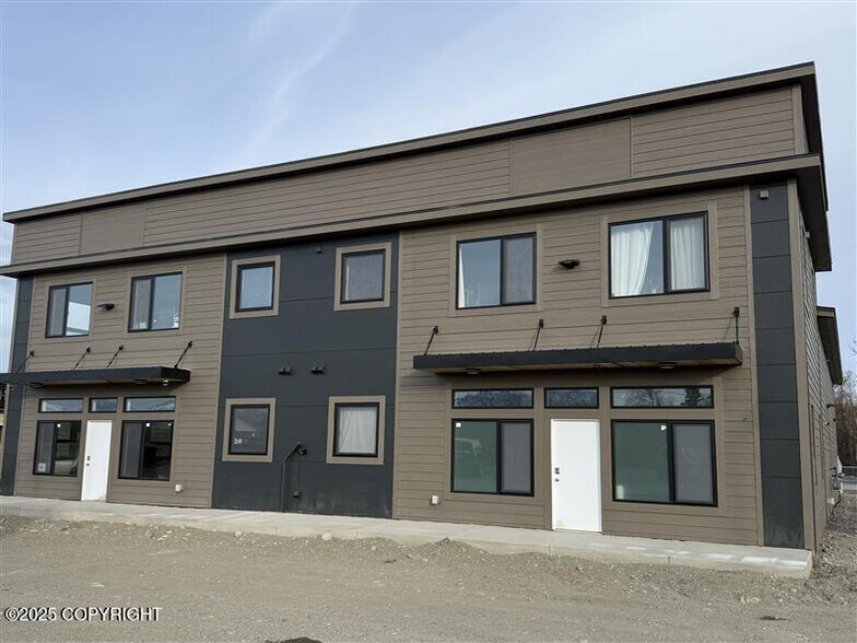 Primary Photo Of 1204 Hyer Spur Rd, Wasilla Flex For Sale