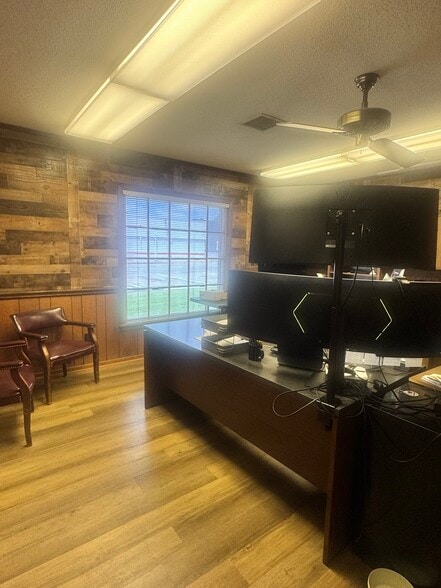More Photos Of 3232 S Perkins Rd, Memphis Freestanding For Sale