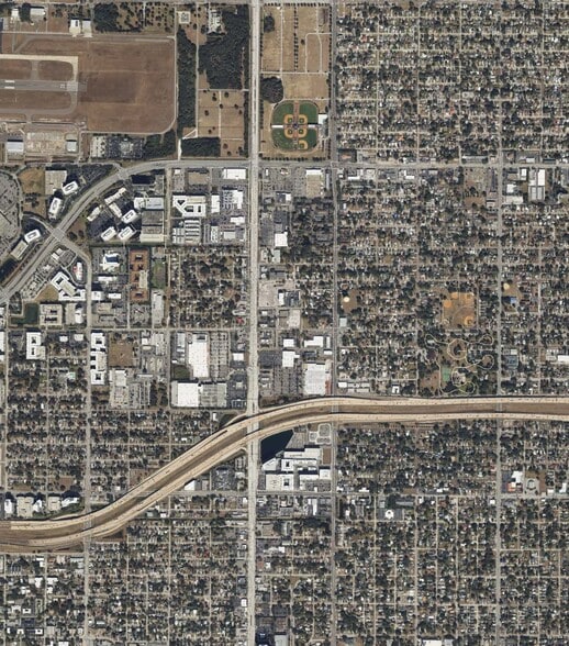 More Photos Of 2800 N Macdill Ave, Tampa Unknown For Lease