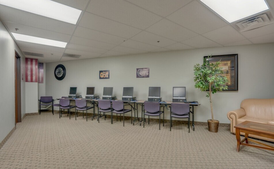 More Photos Of 1130 W Trinity Mills Rd, Carrollton General Retail For Sale