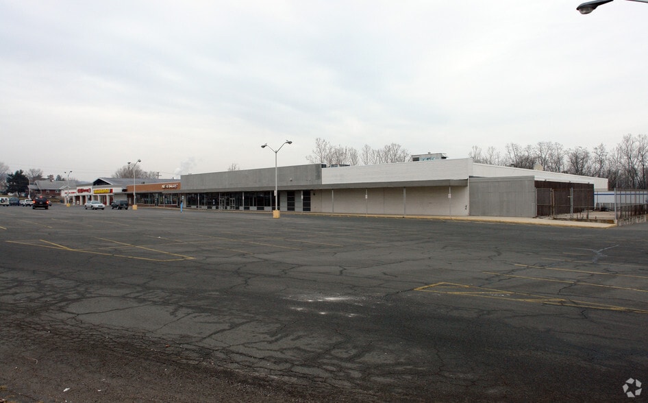More Photos Of 801-823 E Philadelphia Ave, Boyertown Unknown For Lease