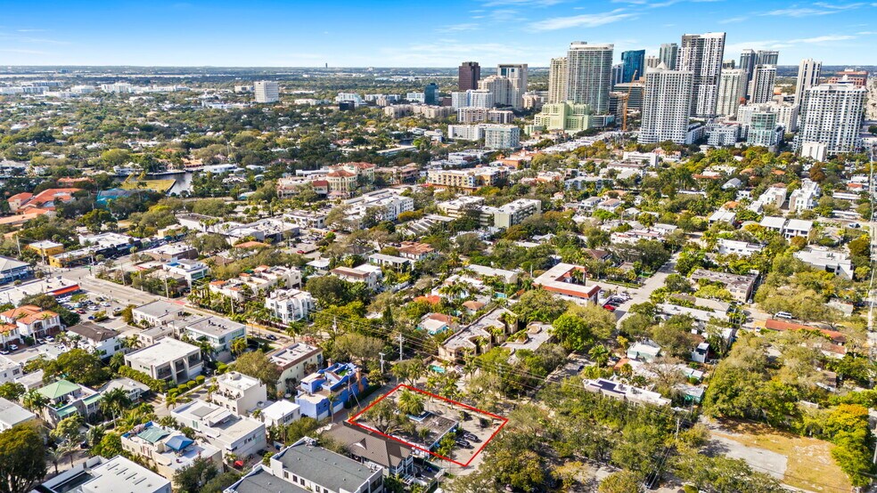 Primary Photo Of 100 SE 15th Ave, Fort Lauderdale Medical For Lease