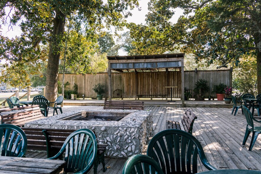 More Photos Of 160 Nix Boat Yard Rd, Saint Augustine Restaurant For Sale