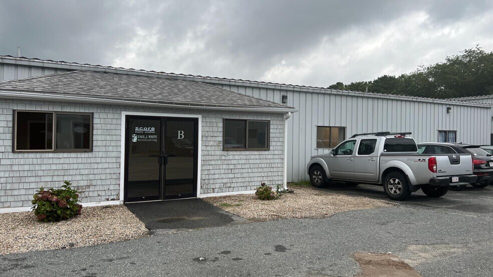 More Photos Of 15 Jan Sebastian Dr, Sandwich Warehouse For Lease