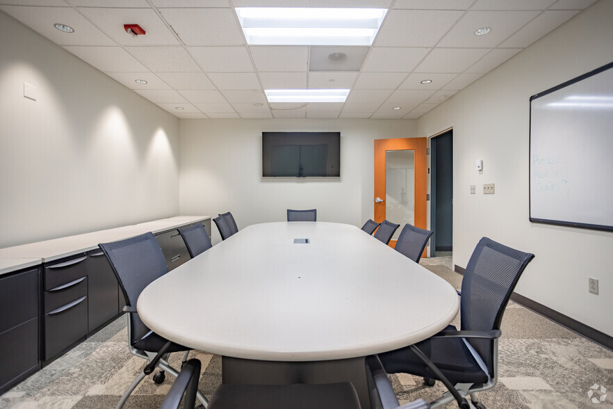 More Photos Of 100 Global View Dr, Warrendale Office For Sale