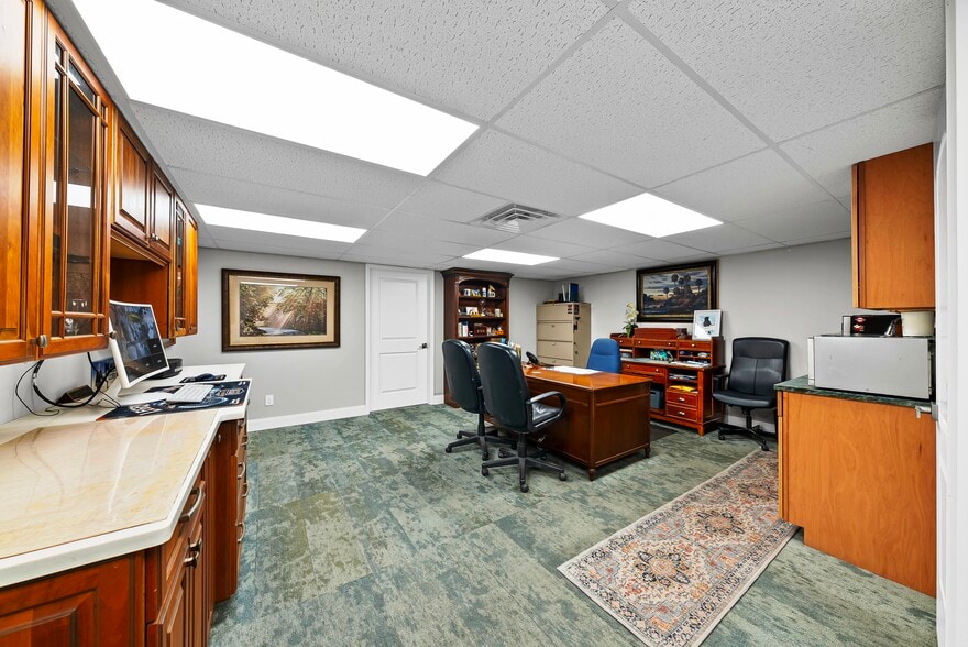 More Photos Of 2330 Bruner Ln, Fort Myers Warehouse For Sale