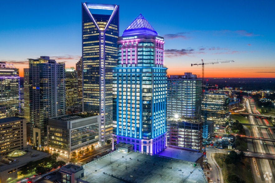 More Photos Of 600 S Tryon St, Charlotte Office For Lease