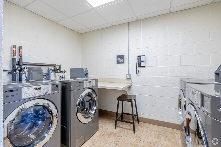 More Photos Of 32420 Stephenson Hwy, Madison Heights Hotel For Sale