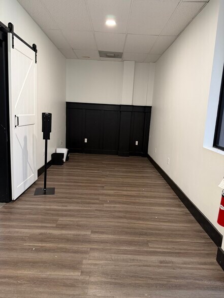 More Photos Of 551 Blythe Ave, Gallatin Freestanding For Lease