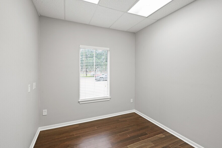 More Photos Of 1618 S Mason Rd, Katy Medical For Sale