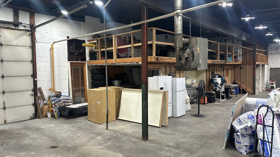 More Photos Of 330 William St, Fall River Storefront For Sale