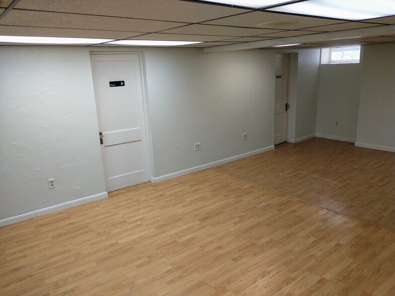 More Photos Of 2221 Penn Ave, Reading Storefront Retail Residential For Lease