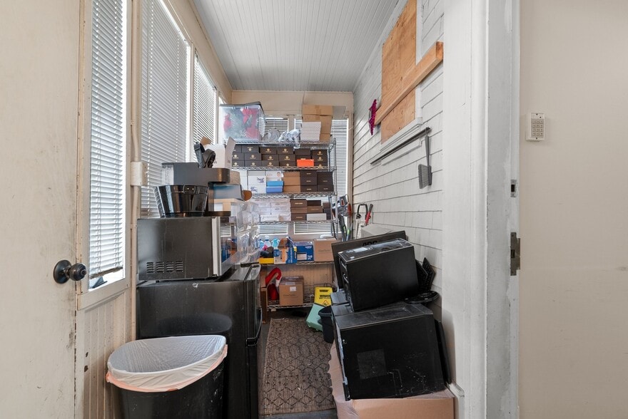 More Photos Of 217 E Lake Ave, Watsonville Office For Sale