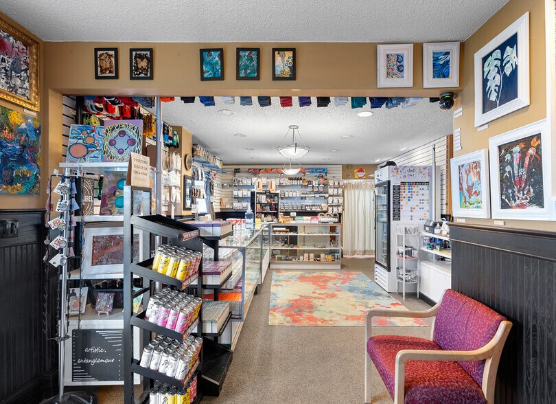 More Photos Of 4610 SE 26th Ave, Portland Service For Sale