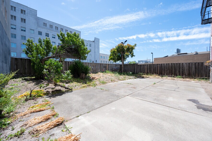 More Photos Of 480-484 6th St, San Francisco Apartments For Sale