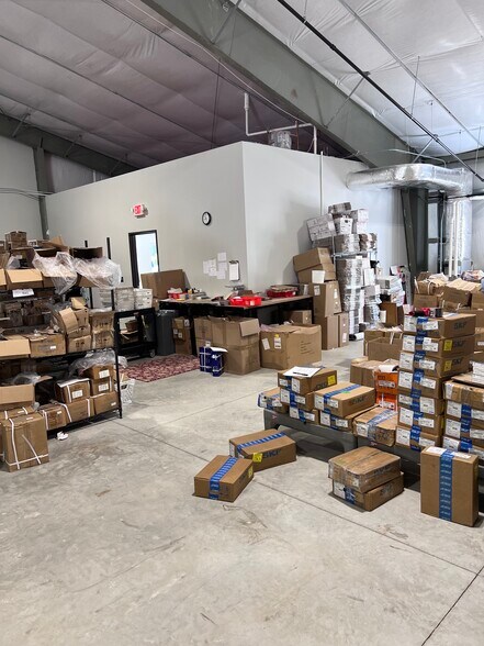 More Photos Of 6060 Schooner St, Van Buren Twp Warehouse For Lease