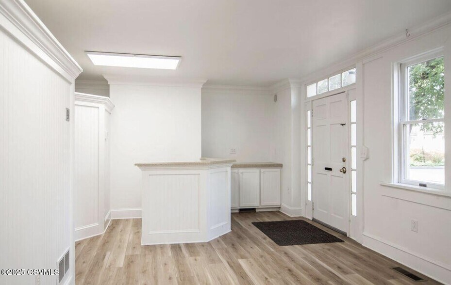 More Photos Of 30-32 N 2nd St, Lewisburg Storefront Retail Residential For Lease