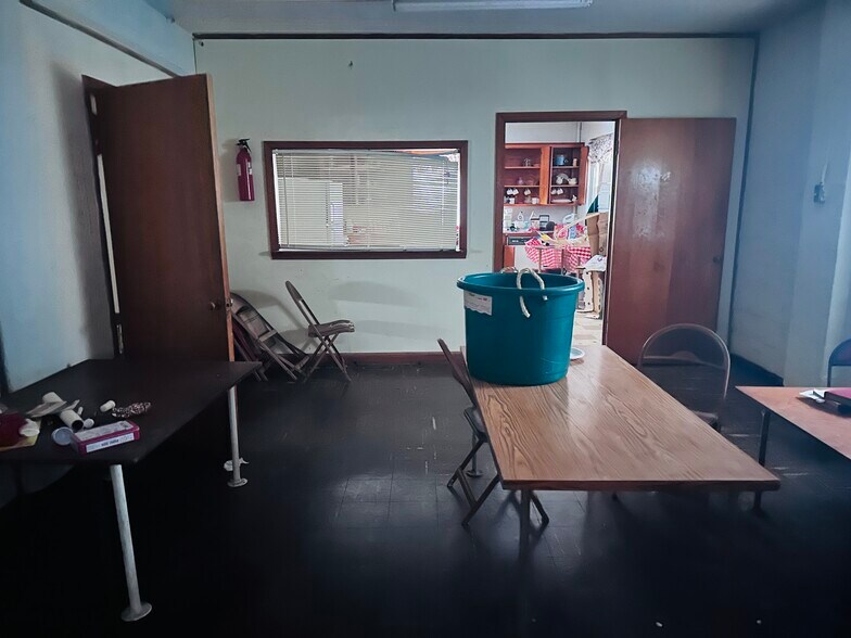 More Photos Of 8620 Wornall, Kansas City Religious Facility For Sale