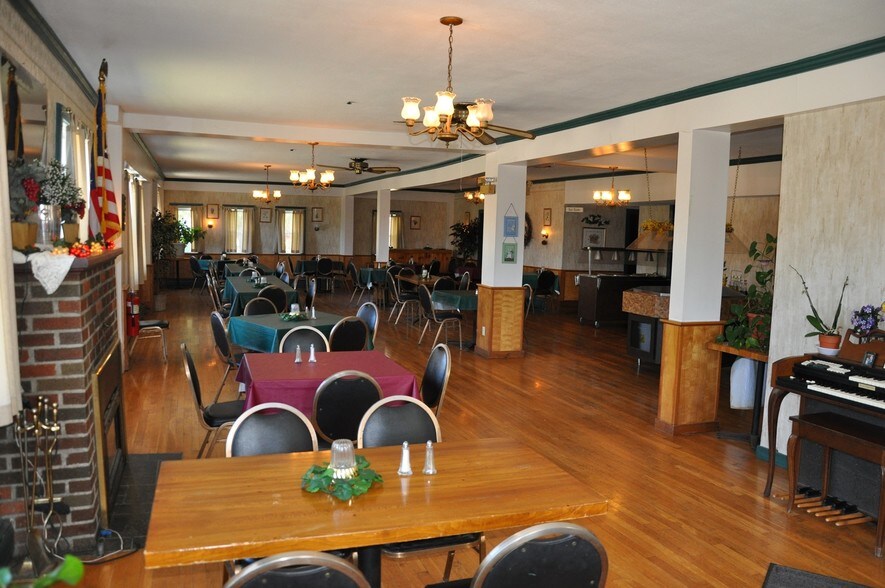 More Photos Of 2 Mclean Rd, Mclean Restaurant For Sale