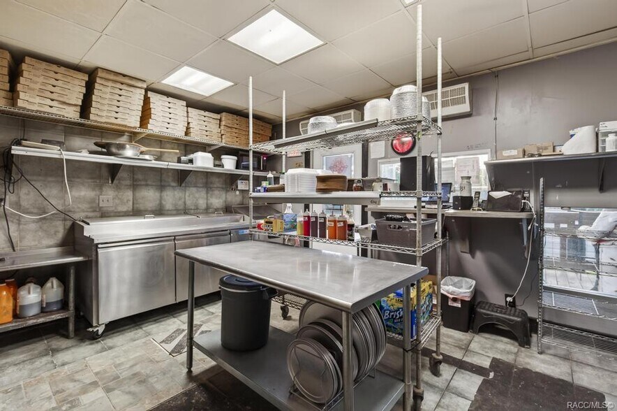 More Photos Of 125 N Main St, Hastings Restaurant For Sale