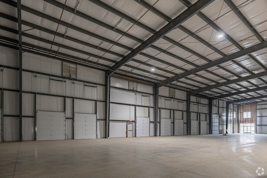 More Photos Of 2139 Logistics Way, Murfreesboro Unknown For Lease