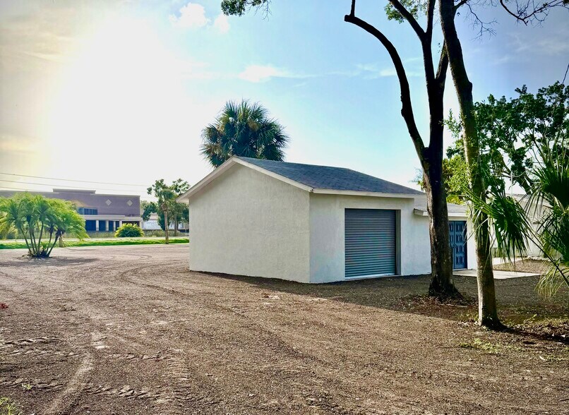 More Photos Of 1322 N Pinellas Ave, Tarpon Springs Office For Sale