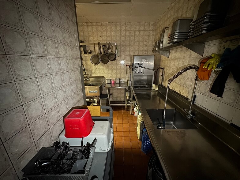 More Photos Of 219 N 21st Ave, Hollywood Storefront Retail Office For Lease