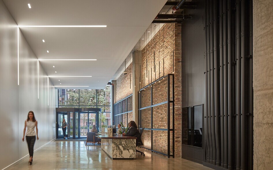 More Photos Of 448 N LaSalle Dr, Chicago Office For Lease