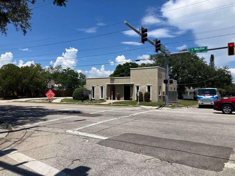 More Photos Of 2210 S Macdill Ave, Tampa Office For Sale