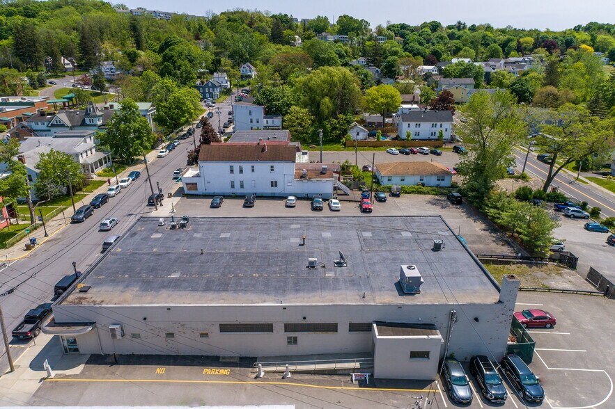 More Photos Of 747 Warren St, Hudson Medical For Sale