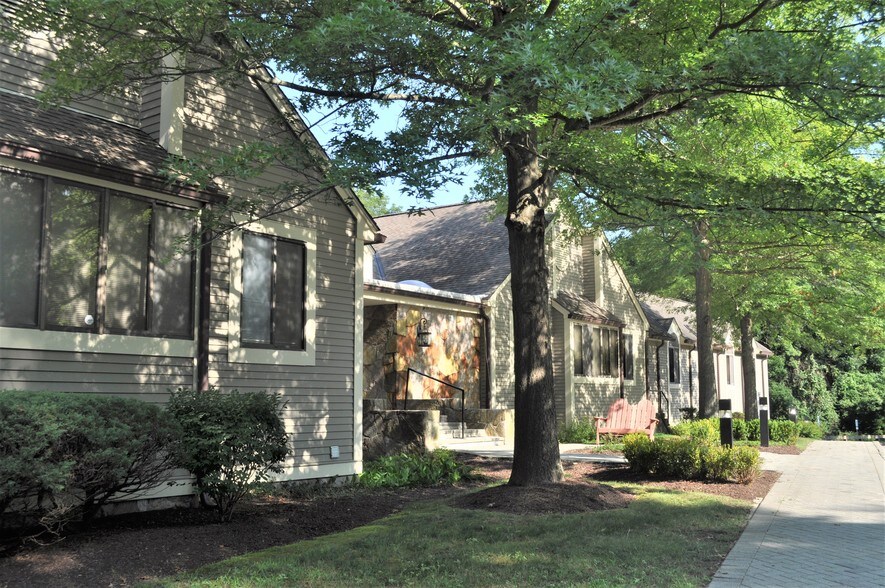 More Photos Of 190 Goldens Bridge Rd, Katonah Medical For Lease