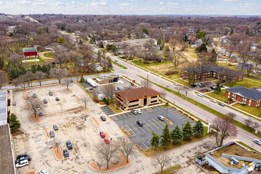 More Photos Of 4706 Cottage Grove Rd, Madison Medical For Lease