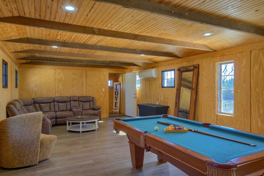 More Photos Of 6266 Richlands Hwy, Richlands Specialty For Sale