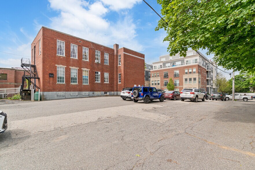 More Photos Of 11 Sanborn St, Reading Specialty For Sale