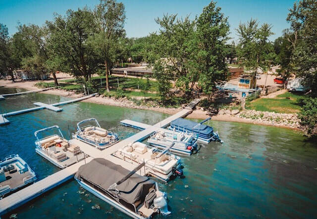 Primary Photo Of 10762 Lakeview Shore Dr, Pine City Restaurant For Lease