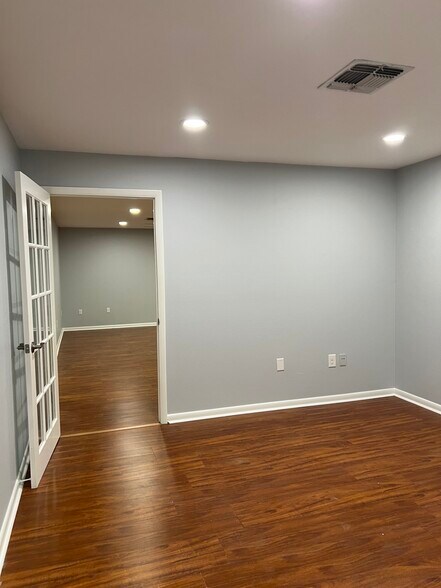 More Photos Of 1501 S Pinellas Ave, Tarpon Springs Office For Lease