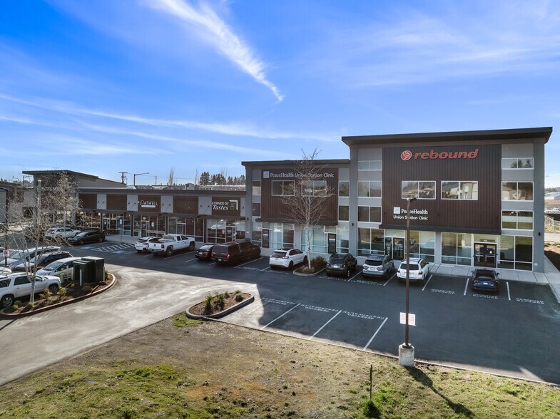 More Photos Of 301 NE 192nd Ave, Camas Storefront Retail Office For Sale