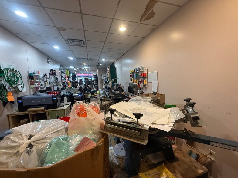 More Photos Of 1135 S 9th St, Philadelphia Storefront Retail Residential For Sale