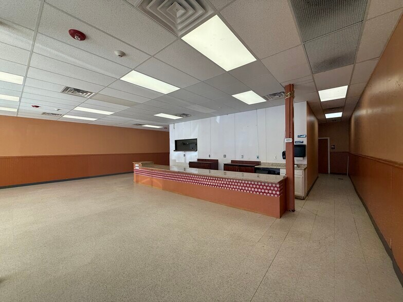 More Photos Of 23020 Highland Knolls, Katy Storefront For Lease