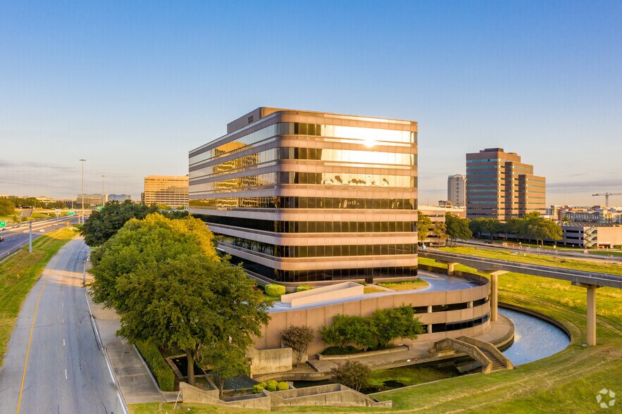 Primary Photo Of 511 E John Carpenter Fwy, Irving Coworking Space