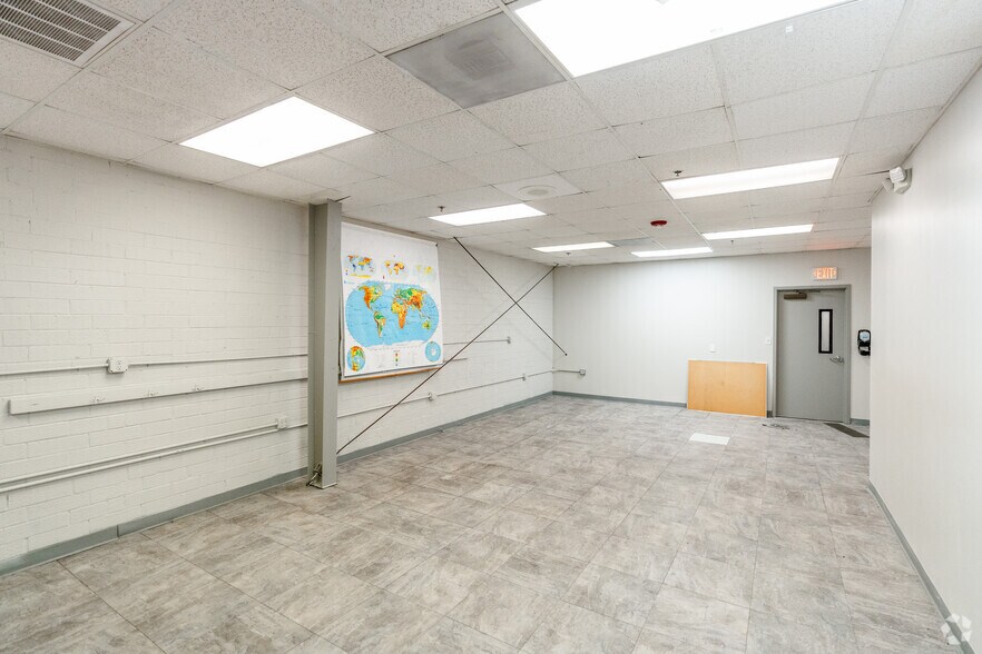 More Photos Of 3211 Bramer Dr, Raleigh Showroom For Sale