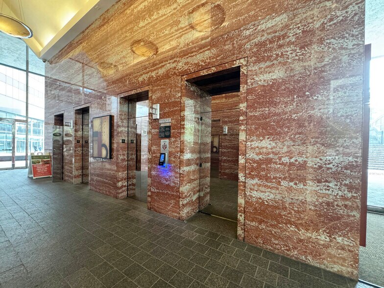 More Photos Of 20 S Charles St, Baltimore Office For Sale
