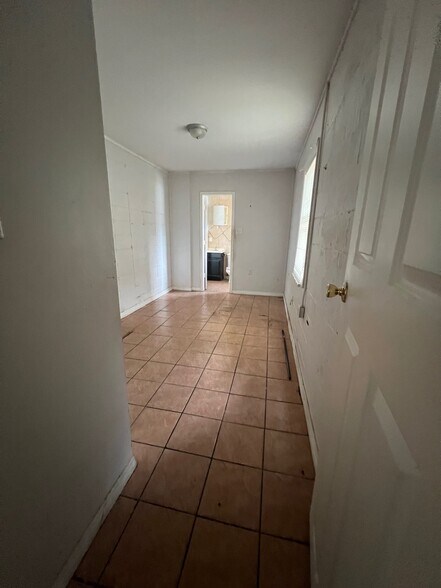 More Photos Of 1763 Old Canal St, Mobile Apartments For Sale