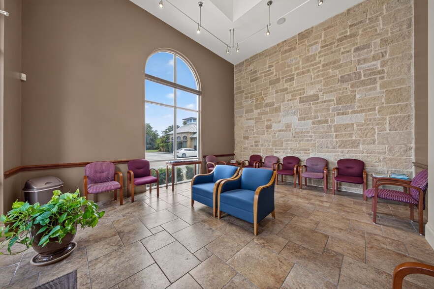 More Photos Of 16007 Via Shavano, San Antonio Office For Sale